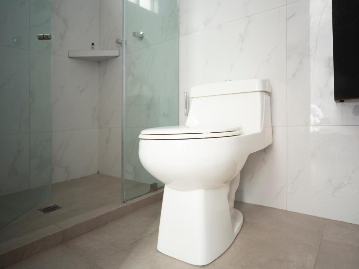 Adhoc Express Otel Monterrey Dış mekan fotoğraf